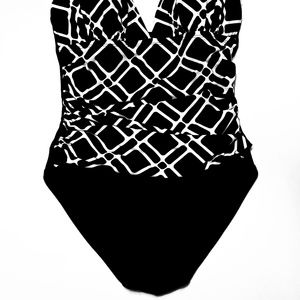 LA BLANCA Slimming Halter Bikini